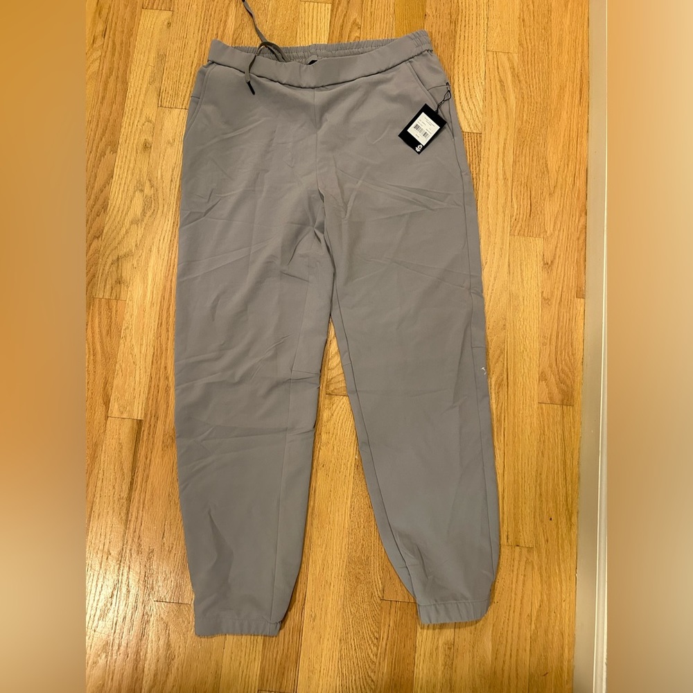 Troop Joggers NWT